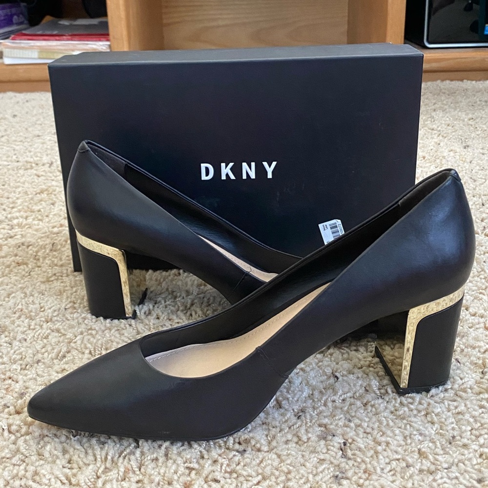 NEW DKNY Elie Pumps SZ 10
